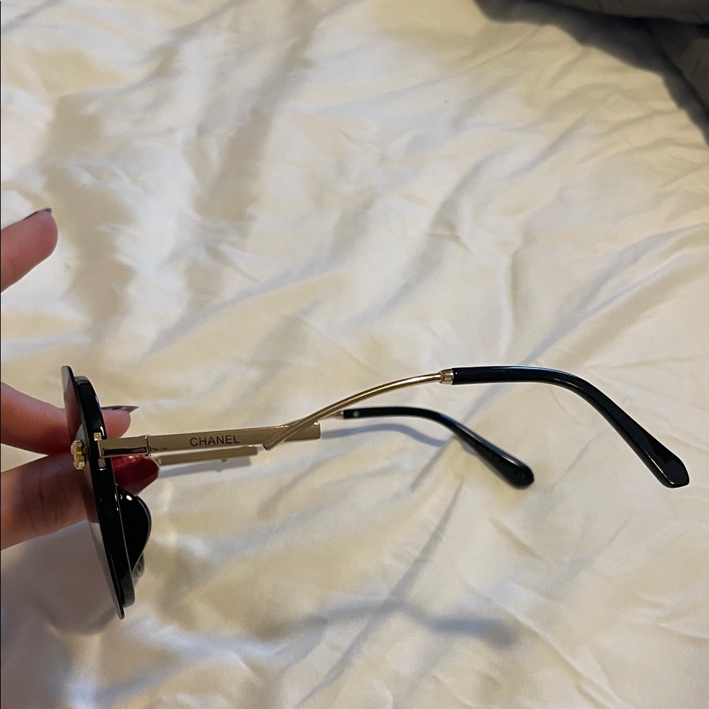 CC Sunglasses - Picture 2 of 6